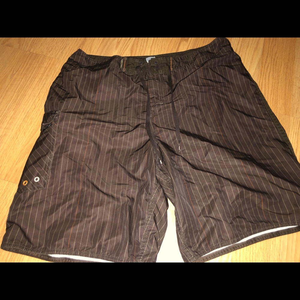 Quicksilver swim trunks board shorts men 36 EUC